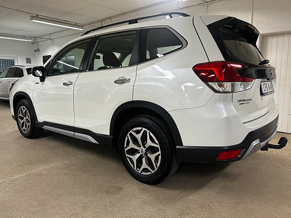 Subaru Forester 8 of 25