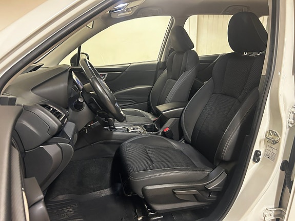 Subaru Forester 9 of 25