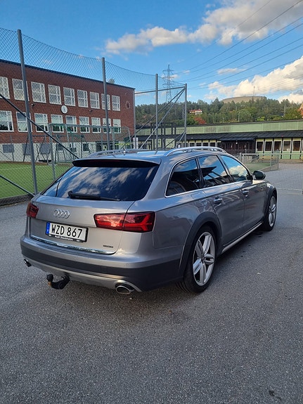 Audi A6 allroad 2 of 8