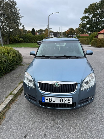 Skoda Fabia 2 of 14