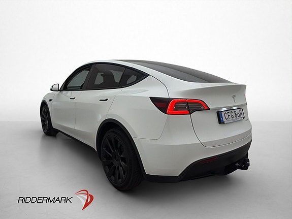 Tesla Model Y 6 of 30