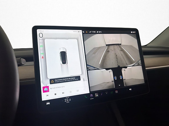 Tesla Model Y 19 of 30