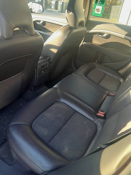 Volvo V70 10 of 13
