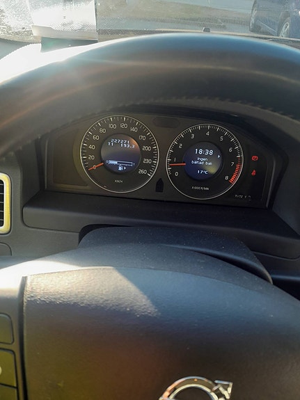 Volvo V70 7 of 13