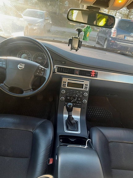 Volvo V70 9 of 13