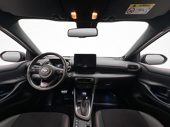 Toyota Yaris 14 of 30