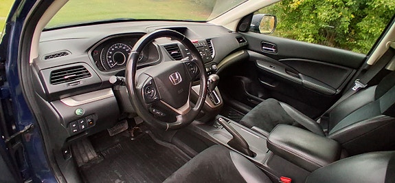 Honda CR-V 3 of 6