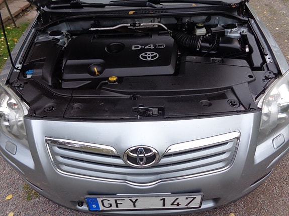 Toyota Avensis 14 of 30