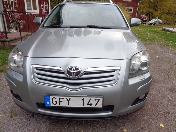 Toyota Avensis 5 of 30