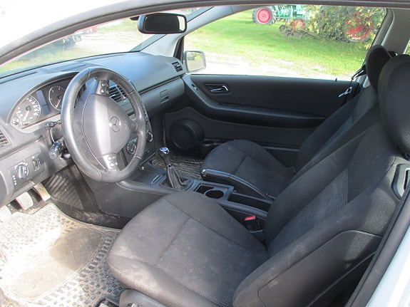 Mercedes-Benz A160 5 of 7