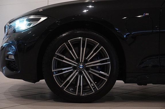 BMW 330e 14 of 14