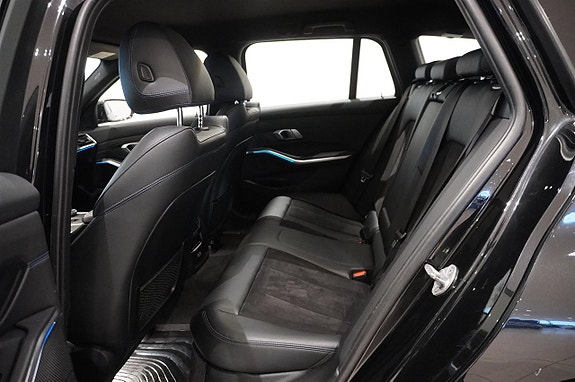 BMW 330e 5 of 14