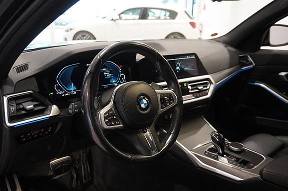 BMW 330e 2 of 14