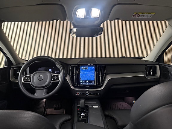 Volvo XC60 16 of 30