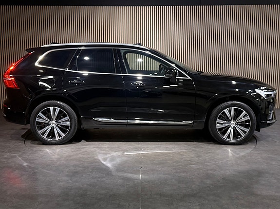 Volvo XC60 3 of 30