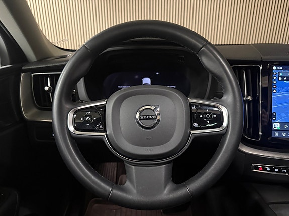 Volvo XC60 17 of 30