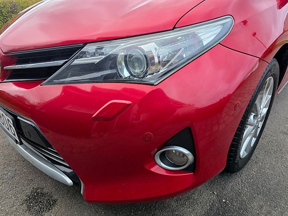 Toyota Auris 10 of 24