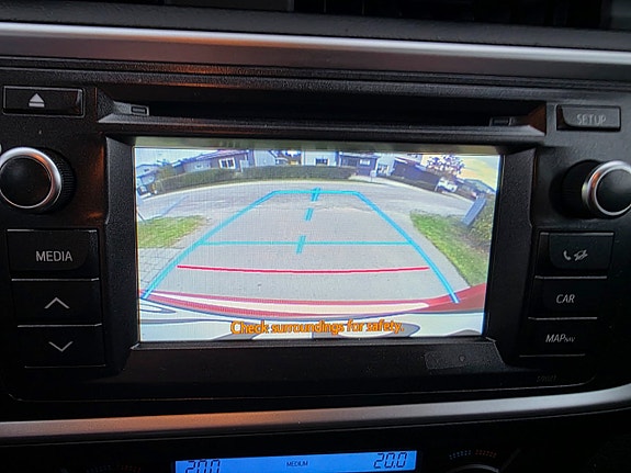 Toyota Auris 24 of 24