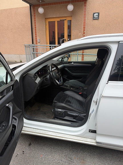 Volkswagen Passat 6 of 13