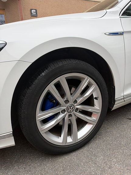 Volkswagen Passat 5 of 13