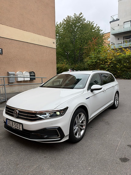Volkswagen Passat 12 of 13
