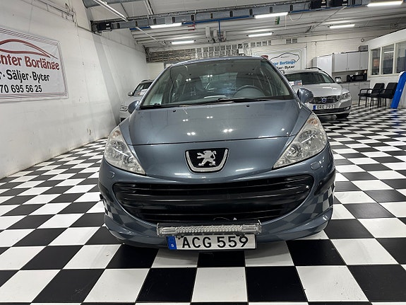 Peugeot 207 3 of 13