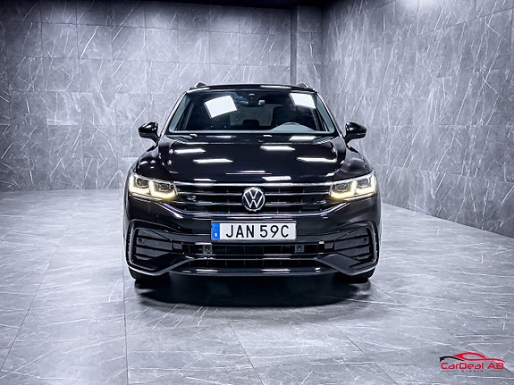 Volkswagen Tiguan 2 of 29