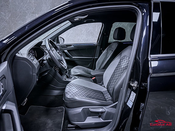 Volkswagen Tiguan 10 of 29