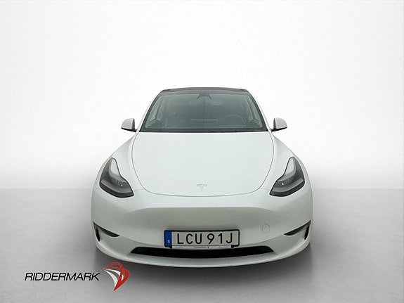 Tesla Model Y 3 of 30