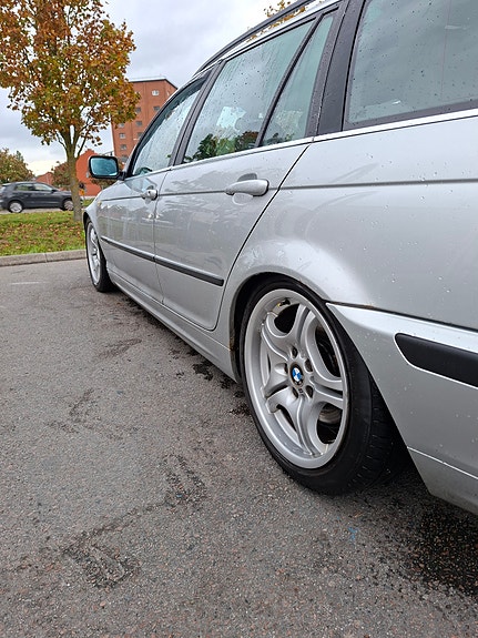BMW 320i 6 of 10