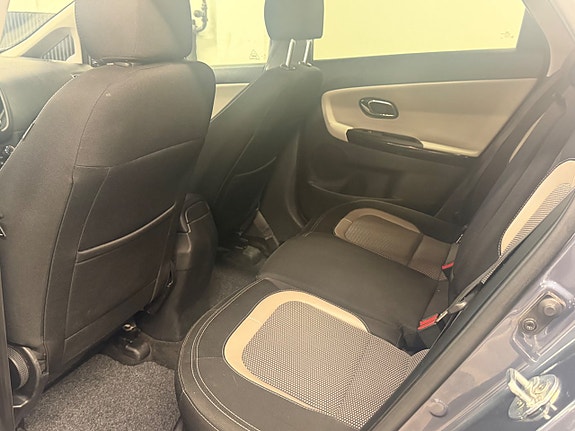 Kia Ceed 7 of 12