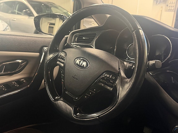 Kia Ceed 8 of 12
