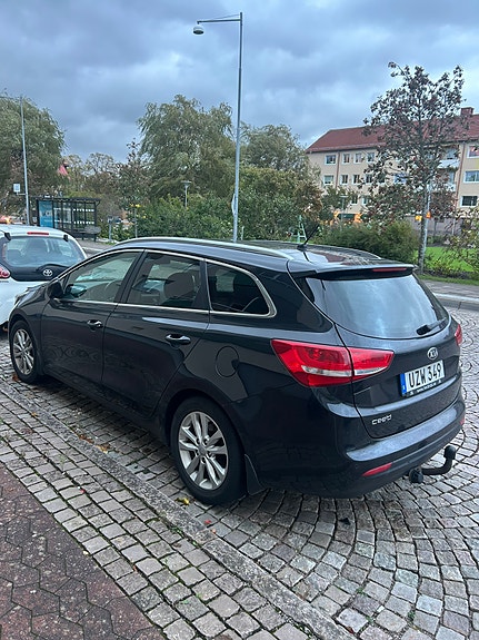 Kia Ceed 4 of 7