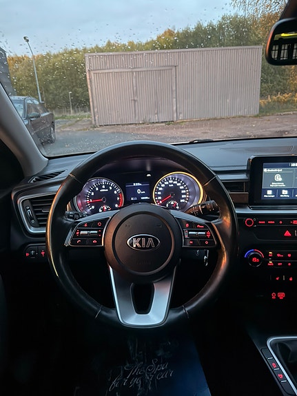 Kia Ceed 14 of 23