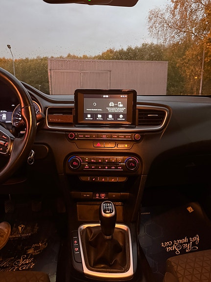 Kia Ceed 13 of 23