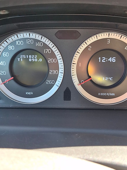 Volvo V70 9 of 9