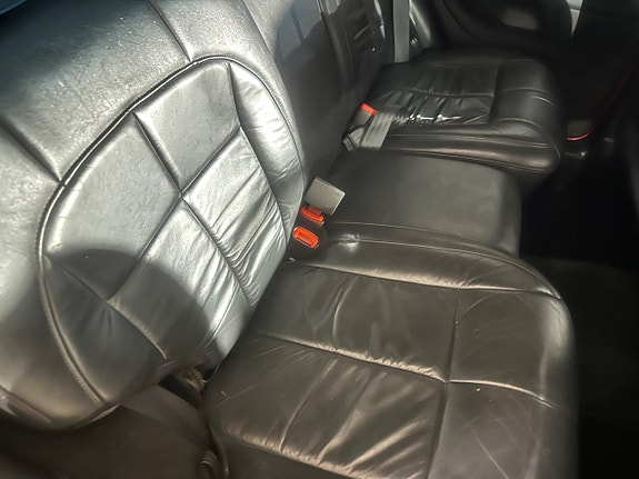 Jeep Grand Cherokee 8 of 12
