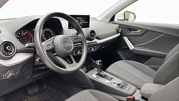 Audi Q2 7 of 15