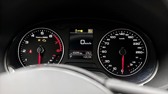 Audi Q2 8 of 15