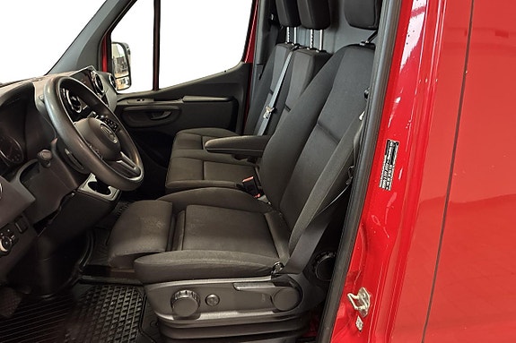 Mercedes-Benz Sprinter 319 11 of 12
