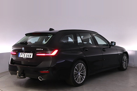 BMW 330e 5 of 27