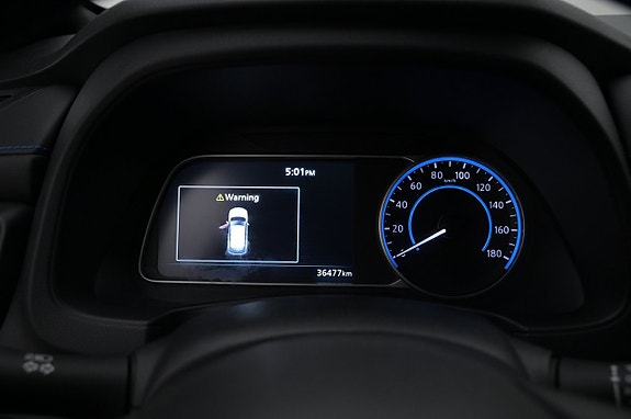 Nissan Leaf 8 of 27