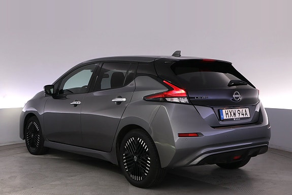Nissan Leaf 4 of 27