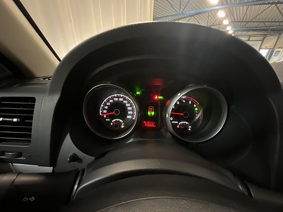 MITSUBISHI PAJERO 3.2DI-D 200CH 4WD - BVA - BUSINESS - ATTELAGE - 7 PLACES - CAMÉRA DE RECUL - SELLERIE CUIR