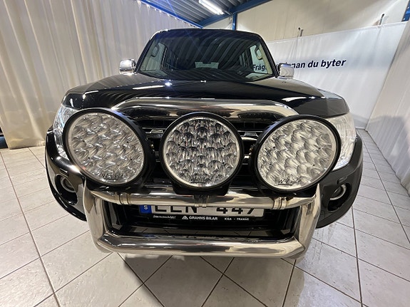MITSUBISHI PAJERO 3.2DI-D 200CH 4WD - BVA - BUSINESS - ATTELAGE - 7 PLACES - CAMÉRA DE RECUL - SELLERIE CUIR