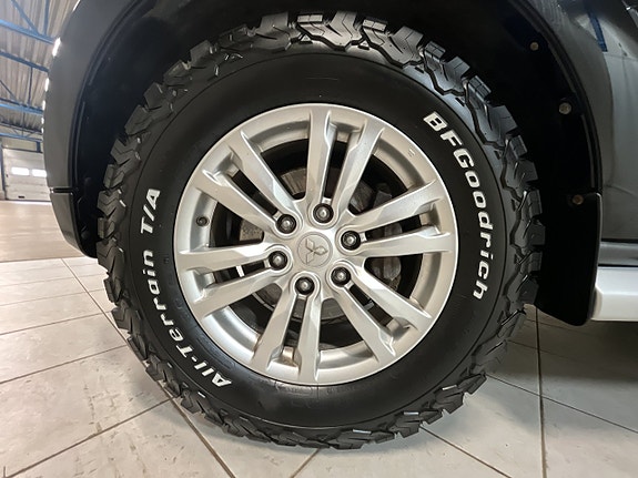 MITSUBISHI PAJERO 3.2DI-D 200CH 4WD - BVA - BUSINESS - ATTELAGE - 7 PLACES - CAMÉRA DE RECUL - SELLERIE CUIR
