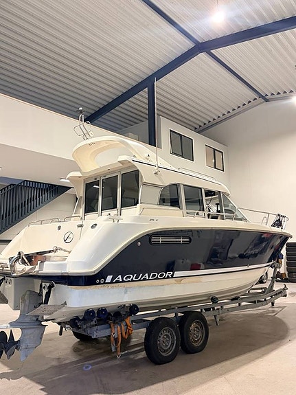 Aquador 25c l bogpropeller & ankarspel l 6 of 11