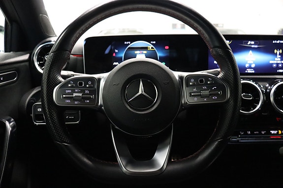 Mercedes-Benz A200 14 of 25
