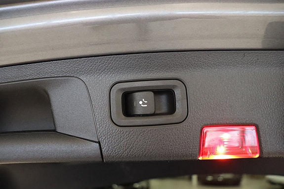 Mercedes-Benz A200 8 of 25