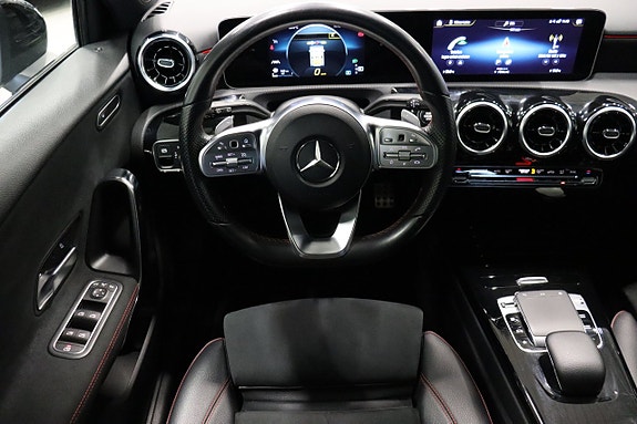 Mercedes-Benz A200 13 of 25